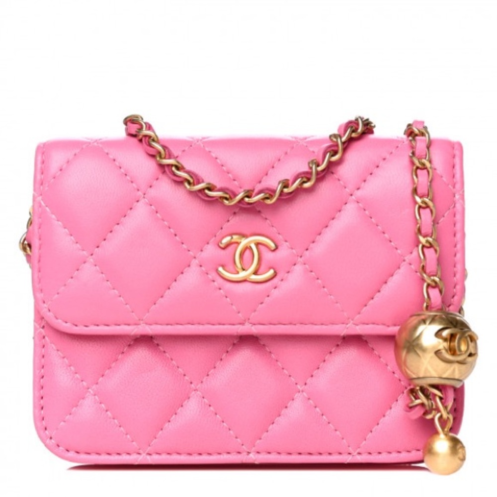 CHANEL
Lambskin Quilted Pearl Crush Clutch With Chain PINK